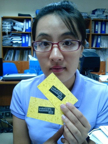 Chị Thùy Dương bức xúc khi mua những voucher vô giá trị của Nhommua. Chị Thùy Dương bức xúc khi mua những voucher vô giá trị của Nhommua.