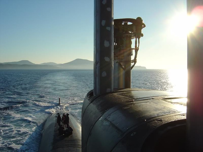 Tàu ngầm tấn công SSN S-604 "Emeraude" Tàu ngầm tấn công SSN S-604 "Emeraude"