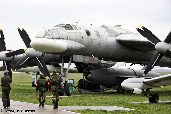 Tu-95K