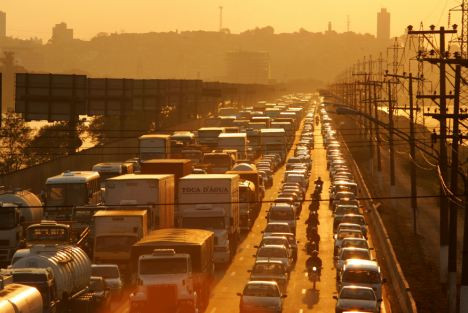 Biến đổi khí hậu ảnh hưởng đến tất cả các quốc gia trên toàn cầu. Biến đổi khí hậu ảnh hưởng đến tất cả các quốc gia trên toàn cầu.