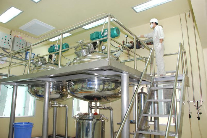 Nhà máy chiết xuất hiện tại tại Trafaco. Nhà máy chiết xuất hiện tại tại Trafaco.