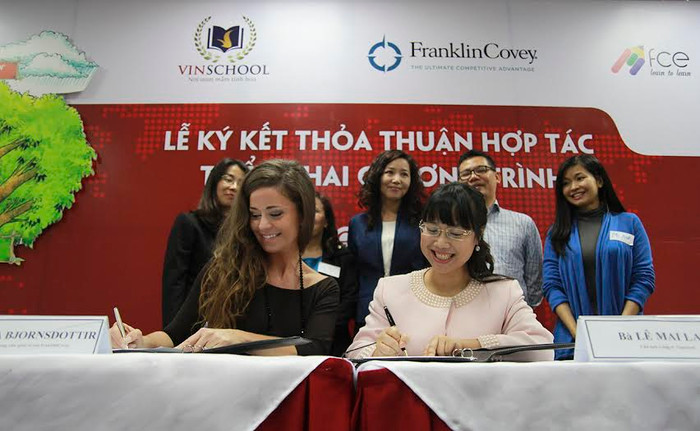 Bà Ella Bjornsdottir, Giám đốc điều hành Tập đoàn Franklin Covey vùng Trung Đông và Châu Á tin tưởng Vinschool sẽ là trường học đầu tiên ở Việt Nam triển khai thành công và ghi dấu trên bản đồ của hệ thống The Leader In Me thế giới với những thế hệ học sinh phát triển toàn diện.