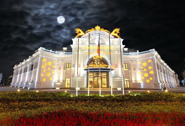 Almaz - Trung tâm ẩm thực, hội nghị và giải trí sang trọng tại Vinhomes Riverside. Almaz - Trung tâm ẩm thực, hội nghị và giải trí sang trọng tại Vinhomes Riverside.