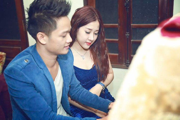 Anh Quân và hot girl Trà đá baby Trần, người có thể sẽ kết hợp cùng Anh Quân trong thời gian tới.