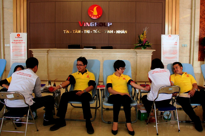 CBNV Tập đoàn Vingroup tham gia hiến máu tại Trụ sở chính Tập đoàn – Vinhomes Riverside. CBNV Tập đoàn Vingroup tham gia hiến máu tại Trụ sở chính Tập đoàn – Vinhomes Riverside.
