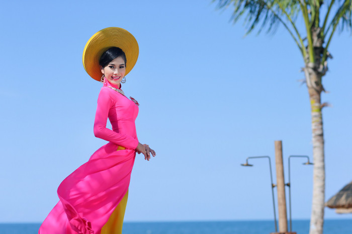 Theo đạo diễn Phạm Hoàng Nam, sân khấu đêm chung kết sẽ là một Phú Quốc thu nhỏ có biển xanh, cát trắng, rừng xanh, thác nước…