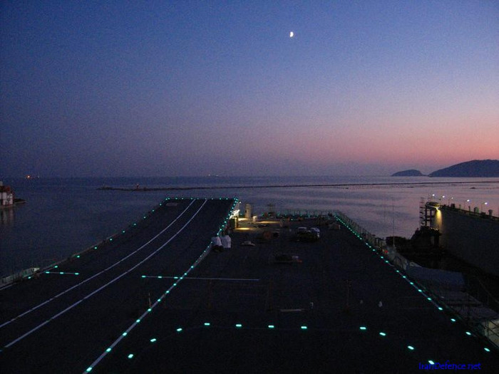 Tàu sân bay Cavour