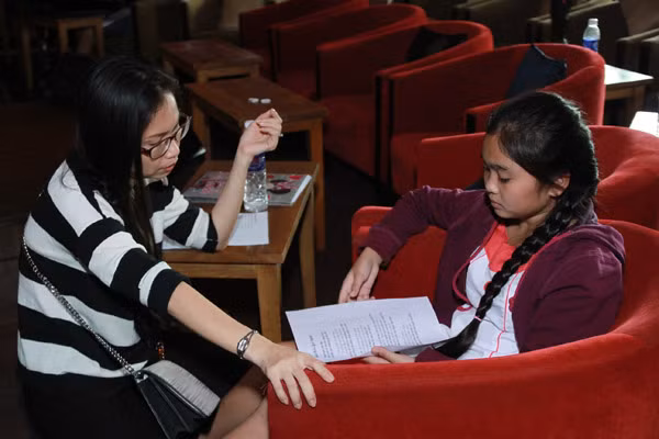 Cẩm Ly dành khá nhiều thời gian cho học trò