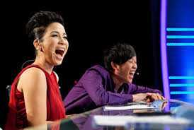 Tiếng cười sảng khoái của Hoài Linh là 1 nhân tố kéo khán giả đên với các show truyền hình thực tế Tiếng cười sảng khoái của Hoài Linh là 1 nhân tố kéo khán giả đên với các show truyền hình thực tế