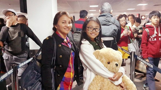 Người ta thương xuyên bắt gặp hình ảnh Phương Mỹ Chi đi lưu diễn từ Nam ra Bắc. Thậm chí còn ra cả nước ngoài biểu diễn.