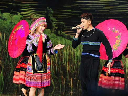 Minh Thư - Minh Trung với Tình yêu màu nắng Minh Thư - Minh Trung với Tình yêu màu nắng