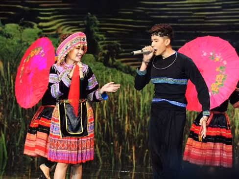 Minh Thư - Minh Trung với Tình yêu màu nắng