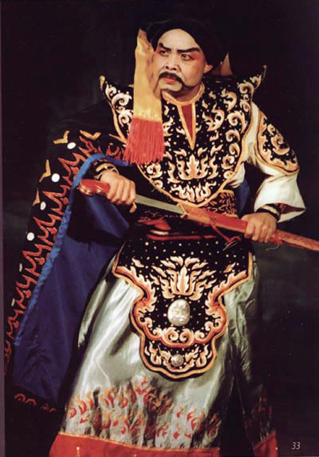 Hán Văn Tình vẫn lăn lộn với nghệ thuật Tuồng Hán Văn Tình vẫn lăn lộn với nghệ thuật Tuồng