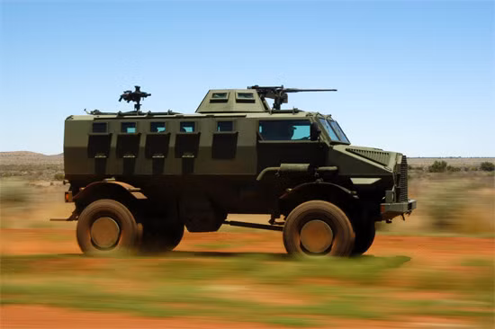 Chiến xa Gila của quân đội Nam Phi lần đầu tiên được tiết lộ là vào năm 2006. Trước khi xuất hiện và chào hàng các đối tác, Gila đã phải trải qua nhiều chương trình thử nghiệm trên thực địa tại các khu vực như Nam Phi, Trung Đông và Nam Mỹ.