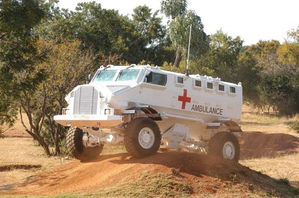 Tính năng này giúp tài xế tự động điều chỉnh khi xe chạy trên các địa hình khác nhau. Hệ thống lốp của xe cũng là loại “tự vá”, công nghệ tiên tiến đang được áp dụng rất phổ biến hiện nay trên các loại xe hơi dân dụng. Tính năng này giúp tài xế tự động điều chỉnh khi xe chạy trên các địa hình khác nhau. Hệ thống lốp của xe cũng là loại “tự vá”, công nghệ tiên tiến đang được áp dụng rất phổ biến hiện nay trên các loại xe hơi dân dụng.