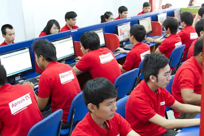 Lập trình viên đang là nghề nghiệp được các công ty săn tìm. Lập trình viên đang là nghề nghiệp được các công ty săn tìm.