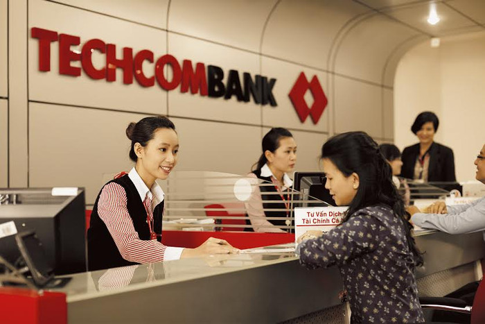 Là một ngân hàng có nền tảng tài chính vững mạnh, Techcombank luôn nắm bắt nhu cầu đa dạng của khách hàng với chiến lược “Khách hàng là trọng tâm”.