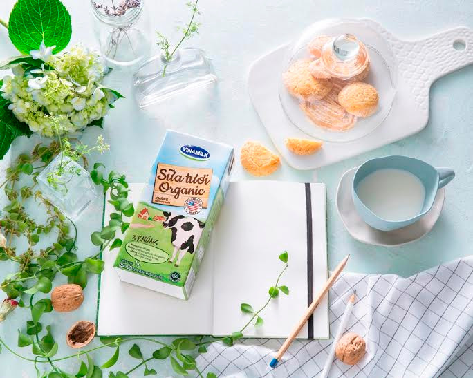 “Mình ưu tiên lựa chọn các sản phẩm có nguồn gốc organic như hoa quả tươi, rau xanh, sữa chua, sữa tươi organic.” – Milena cho biết.