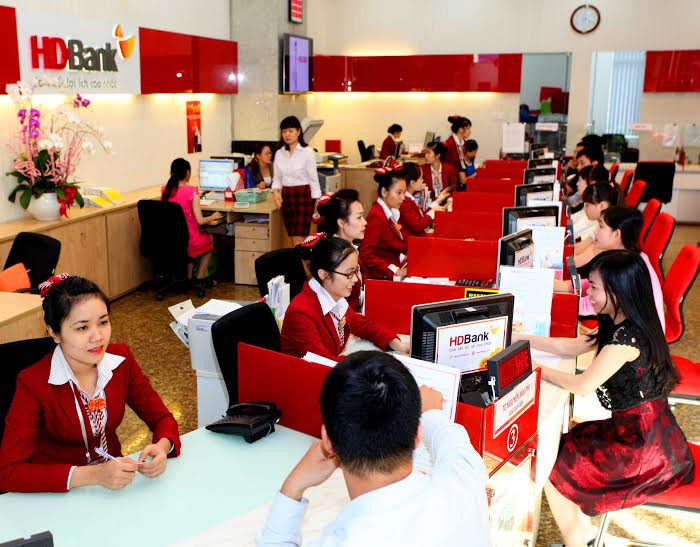 Trên tiềm lực tài chính vững mạnh, HDBank thường xuyên triển khai nhiều chương trình, hoạt động nhằm tiếp sức cho các đối tượng khách hàng Trên tiềm lực tài chính vững mạnh, HDBank thường xuyên triển khai nhiều chương trình, hoạt động nhằm tiếp sức cho các đối tượng khách hàng