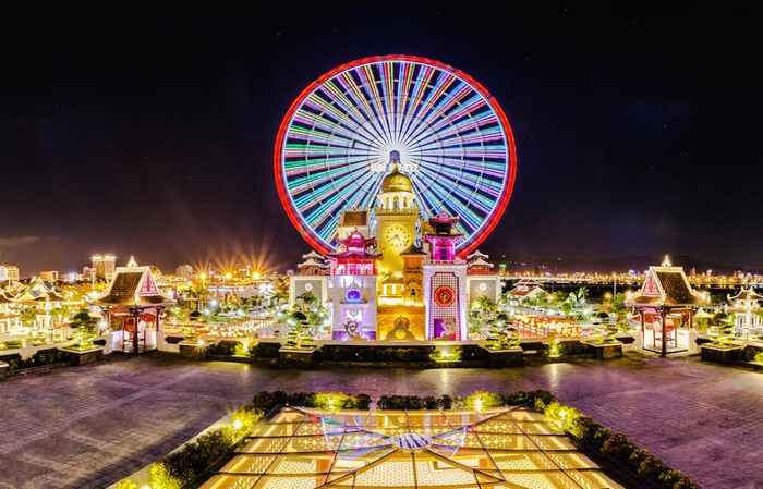 Không gian đậm chất văn hóa của 10 quốc gia tiêu biểu Châu Á tại Asian Park. Không gian đậm chất văn hóa của 10 quốc gia tiêu biểu Châu Á tại Asian Park.