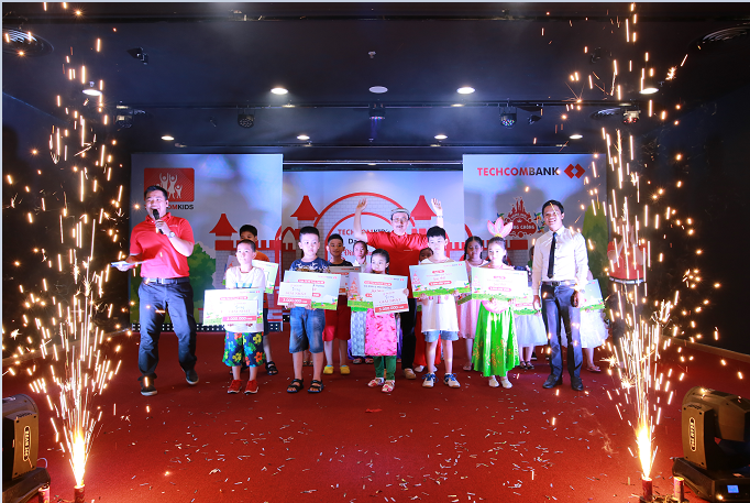 ào hứng tham gia trả lời câu hỏi tại TechcomKIDs Đà Nẵng.