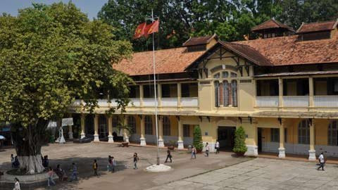 Đại học Sài Gòn được xem là ngôi trường Đại học đẹp và cổ kính nhất thành phố Hồ Chí Minh. Đại học Sài Gòn được xem là ngôi trường Đại học đẹp và cổ kính nhất thành phố Hồ Chí Minh.