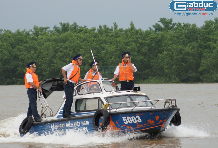 Cảnh sát biển Việt Nam luôn sẵn sàng trước các tình huống chiến đấu trên biển Cảnh sát biển Việt Nam luôn sẵn sàng trước các tình huống chiến đấu trên biển