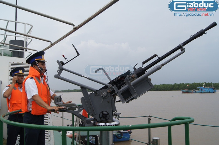 Cảnh sát biển Việt Nam luôn sẵn sàng trước các tình huống chiến đấu trên biển Cảnh sát biển Việt Nam luôn sẵn sàng trước các tình huống chiến đấu trên biển