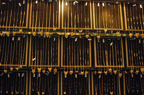 Nơi đây đã nhiều lần trở thành mục tiêu của khủng bố, như vào các năm 1993, 2009 và 2011. Nơi đây đã nhiều lần trở thành mục tiêu của khủng bố, như vào các năm 1993, 2009 và 2011.