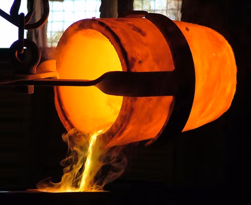 9. Nếu chia đều toàn bộ số vàng đang có cho dân số thế giới, mỗi người sẽ có khoảng 24 gam vàng, hay 0,8 ounce, tương đương khoảng 1.500 USD với thời giá hiện nay.