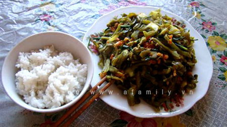 Gỏi xương rồng. Ảnh: Afamily.