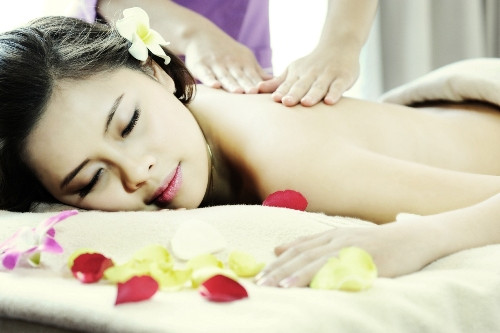 Khách hàng đến Vincharm sẽ được chăm sóc toàn diện cả về vật chất và tinh thần, trở nên đẹp hơn, quyến rũ hơn. Khách hàng đến Vincharm sẽ được chăm sóc toàn diện cả về vật chất và tinh thần, trở nên đẹp hơn, quyến rũ hơn.