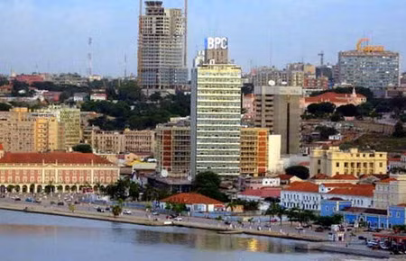 Mấy năm gần đây, Angola đã đặt việc hạ nhiệt giá cả thành một ưu tiên chính sách, nhưng xem ra việc này quá khó.