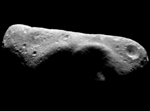 10. Cách Trái đất không xa có một tiểu hành tinh mang tên Eros. Theo ước tính, hành tinh này có khoảng 20 tỷ tấn vàng. 10. Cách Trái đất không xa có một tiểu hành tinh mang tên Eros. Theo ước tính, hành tinh này có khoảng 20 tỷ tấn vàng.