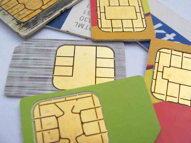Sau khi đi công tác nước ngoài về, anh tá hỏa khi thấy số điện thoại 096x.999.999 mà mình dùng từ năm 2008 đã có người khác sử dụng. Sau khi đi công tác nước ngoài về, anh tá hỏa khi thấy số điện thoại 096x.999.999 mà mình dùng từ năm 2008 đã có người khác sử dụng.