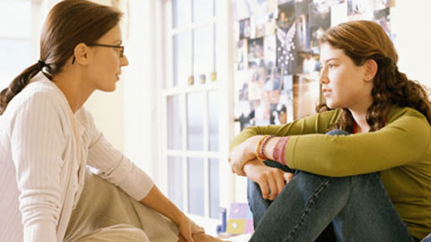 Tỷ lệ nạo phá thai của trẻ vị thành niên ở Việt Nam quá lớn khiến chị Huyền nghĩ, cách tốt nhất là cho con mình quan hệ tình dục khi cháu có nhu cầu với điều kiện cháu đã có kiến thức và kỹ năng tự bảo vệ (ảnh minh họa)