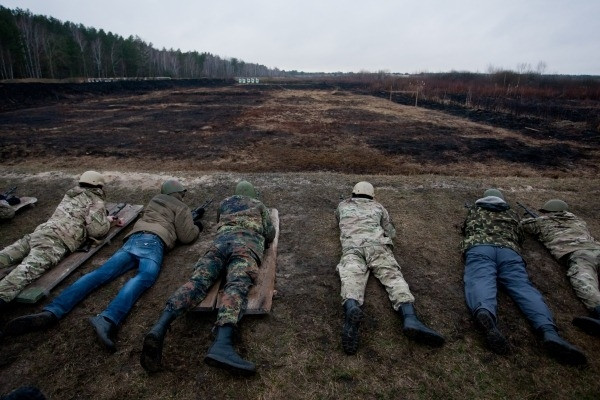 Có quân nhân còn mặc cả quân phục của Đức khi huấn luyện Có quân nhân còn mặc cả quân phục của Đức khi huấn luyện