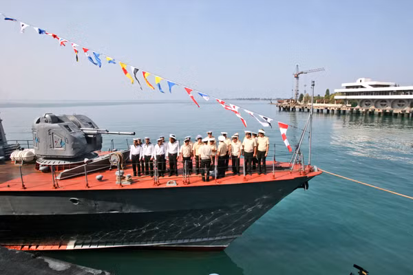 Tuần dương hạm tên lửa Moskva