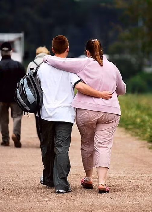 Những nụ hôn lãng mạn trên phố phường Moscow ảnh 21