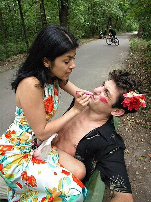 Những nụ hôn lãng mạn trên phố phường Moscow ảnh 20 Những nụ hôn lãng mạn trên phố phường Moscow ảnh 20