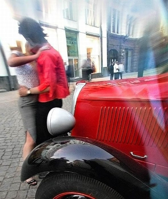 Những nụ hôn lãng mạn trên phố phường Moscow ảnh 23 Những nụ hôn lãng mạn trên phố phường Moscow ảnh 23