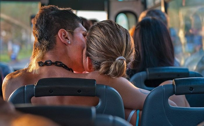 Những nụ hôn lãng mạn trên phố phường Moscow ảnh 16 Những nụ hôn lãng mạn trên phố phường Moscow ảnh 16