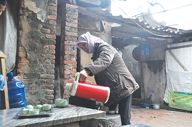 Bà Ngãi - vợ thứ bảy của ông Sơn. Bà Ngãi - vợ thứ bảy của ông Sơn.