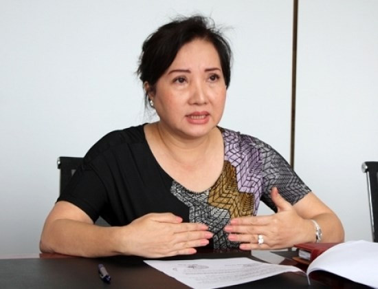 Bà Loan cho rằng việc UBND TPHCM chậm trễ giải quyết hồ sơ chuyển đổi đã khiến bà phải trả lãi ngân hàng mỗi ngày 200 triệu đồng