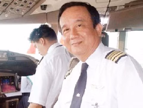 Nguyễn Thành Trung điều khiển chuyên cơ trong chuyến thăm Hoa Kỳ của Thủ tướng Phan Văn Khải tháng 6/2005.