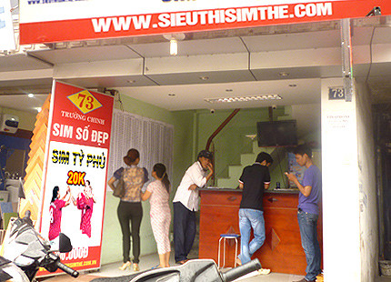Dù kích hoạt gói cước tỷ phú cho sim Beeline mất 20.000 đồng nhưng nhiều đại lý đang đua nhau kích hoạt trước 31/10 để sim được hưởng khuyến mãi. Ảnh minh họa: Sieuthisimthe.