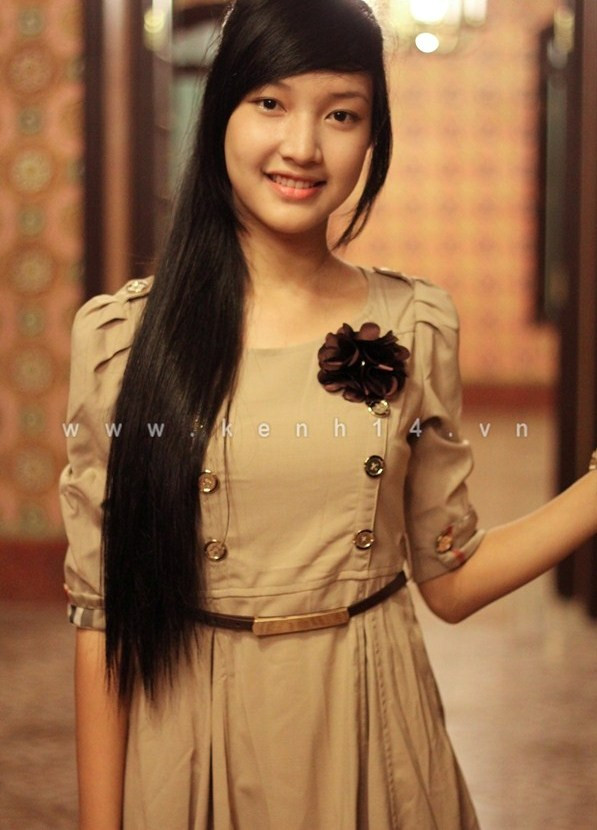 Ngọc Trân có nét dịu dàng, nữ tính. Ngọc Trân có nét dịu dàng, nữ tính.