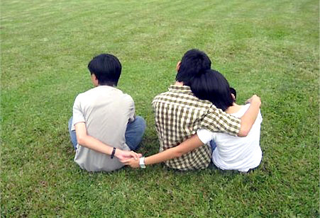 Không yêu, cũng chẳng ghét, thế nên nhiều cô nàng mắc kẹt giữa mê cung tình cảm. Ảnh minh họa. Không yêu, cũng chẳng ghét, thế nên nhiều cô nàng mắc kẹt giữa mê cung tình cảm. Ảnh minh họa.