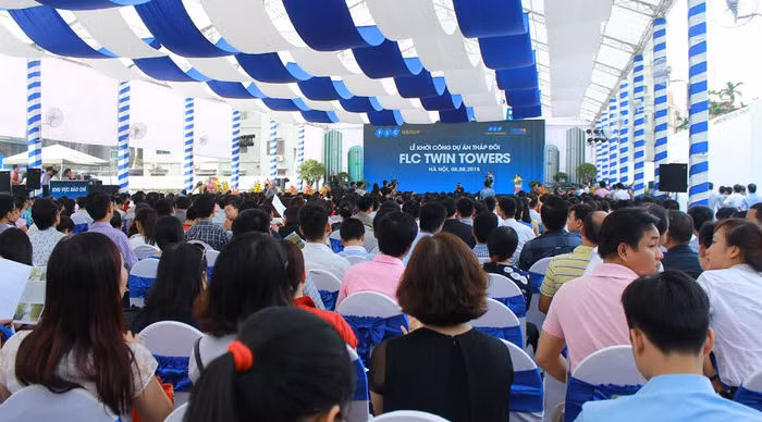 Tháp đôi FLC Twin Towers tại 265 Cầu Giấy khởi công ngày 8/8/2015 nhận được sự quan tâm lớn trên thị trường bất động sản.