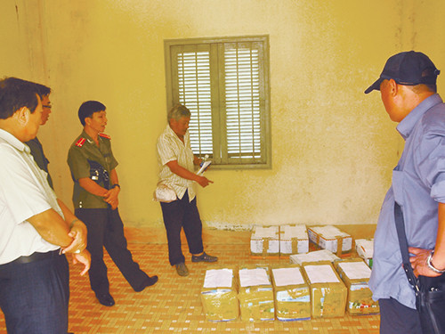 Tang vật được lực lượng công an tạm giữ Tang vật được lực lượng công an tạm giữ